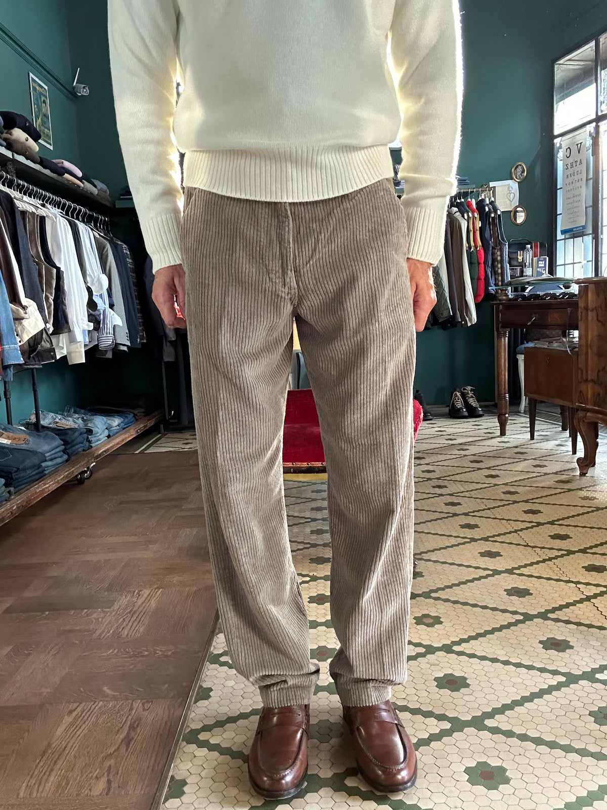 Pantalone Meleda chino in velluto a coste loose fit