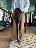 Pantalone con pence loose fit