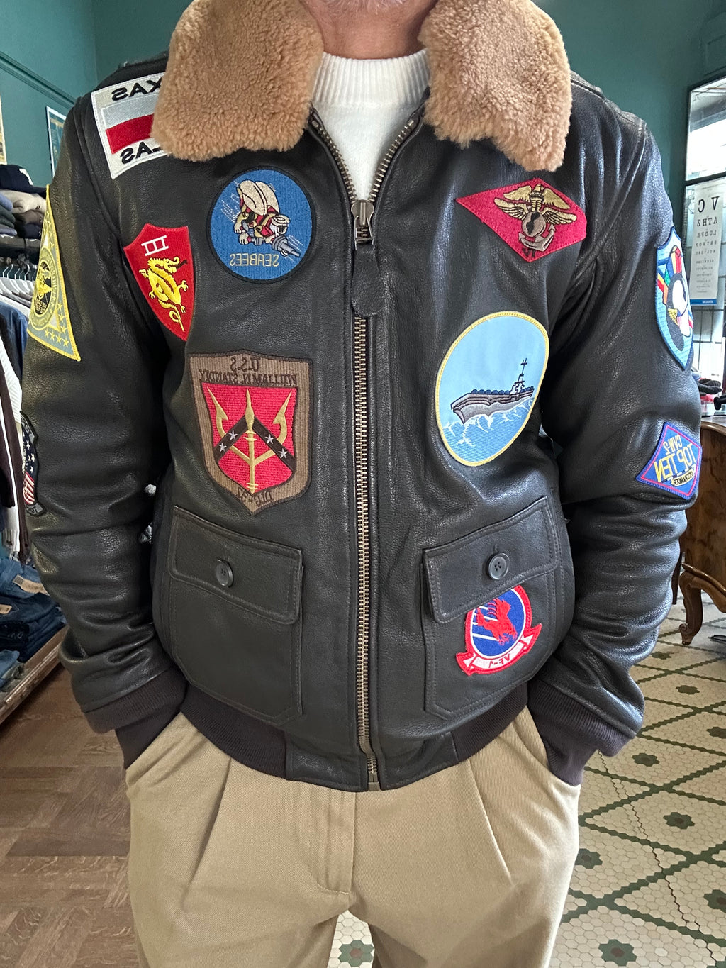 TOP GUN® OFFICIAL SIGNATURE SERIES LEATHER JACKET 1.0 WITH REMOVABLE MOUTON COLLAR