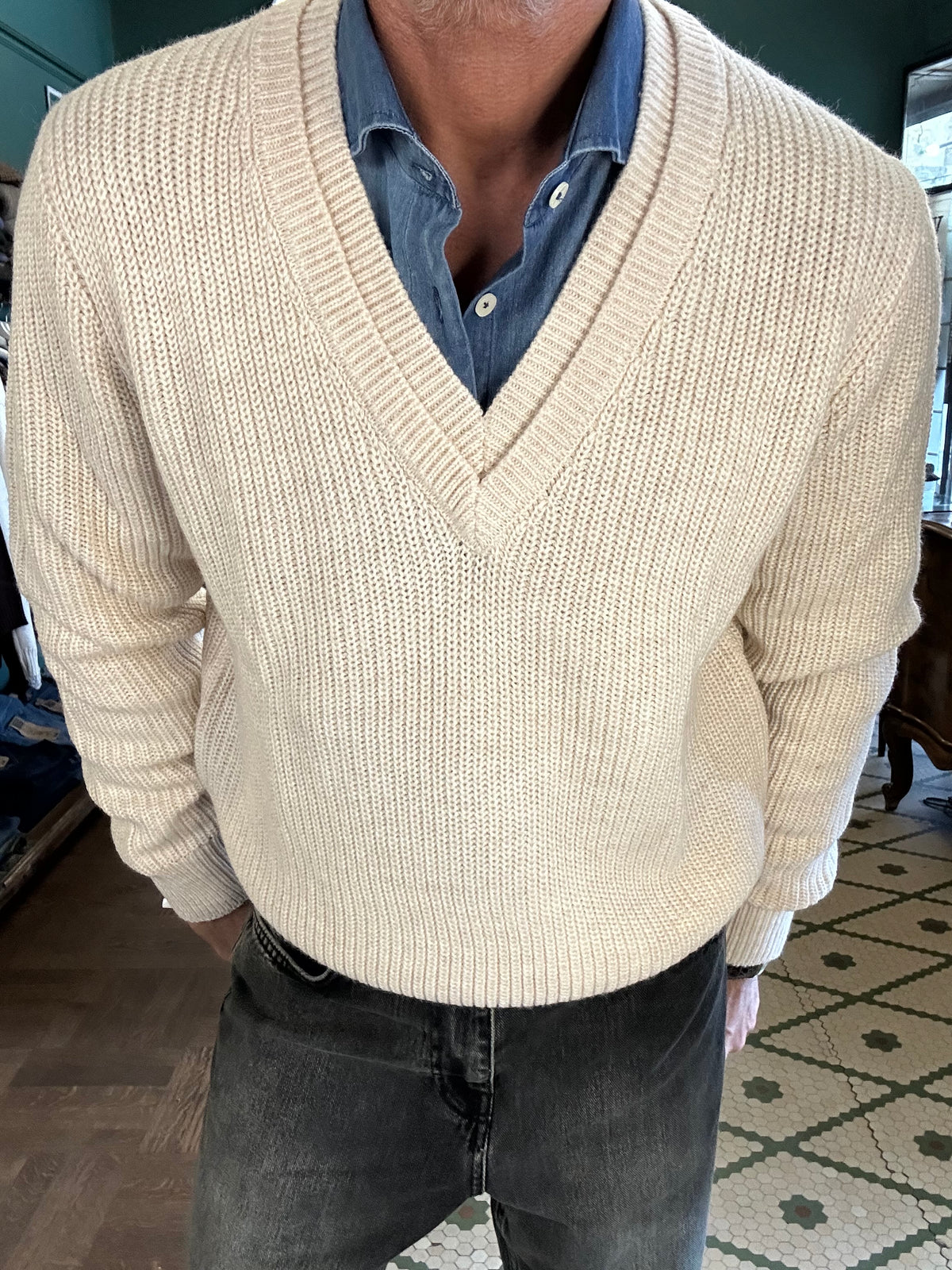 Maglione scollo V