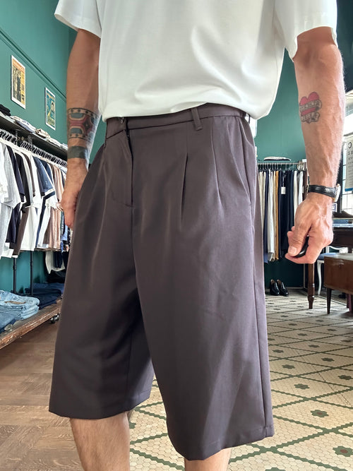 Bermuda oversize con pence Made in Italiy