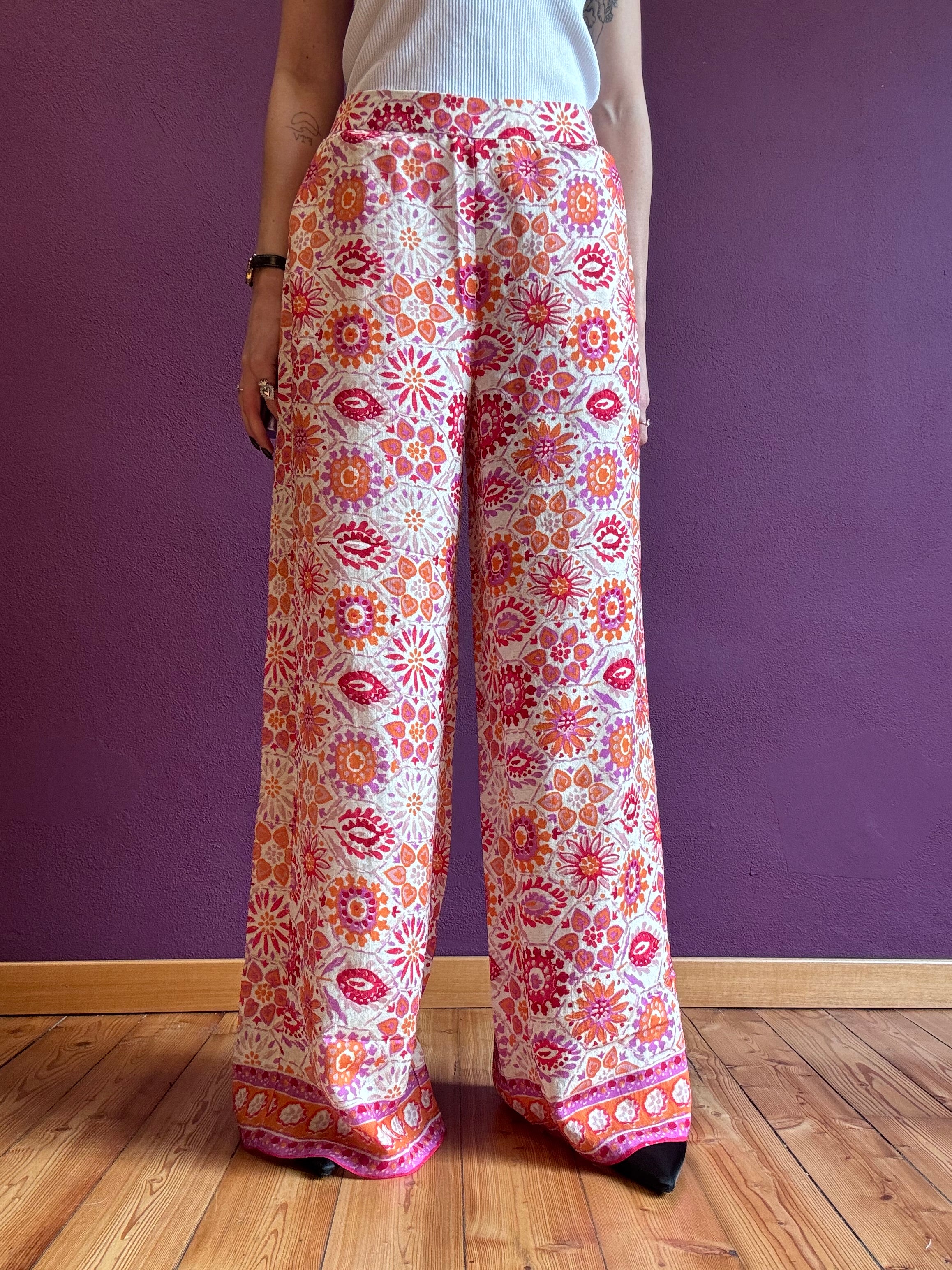 Pantalone melissa in fantasia con elastico in vita