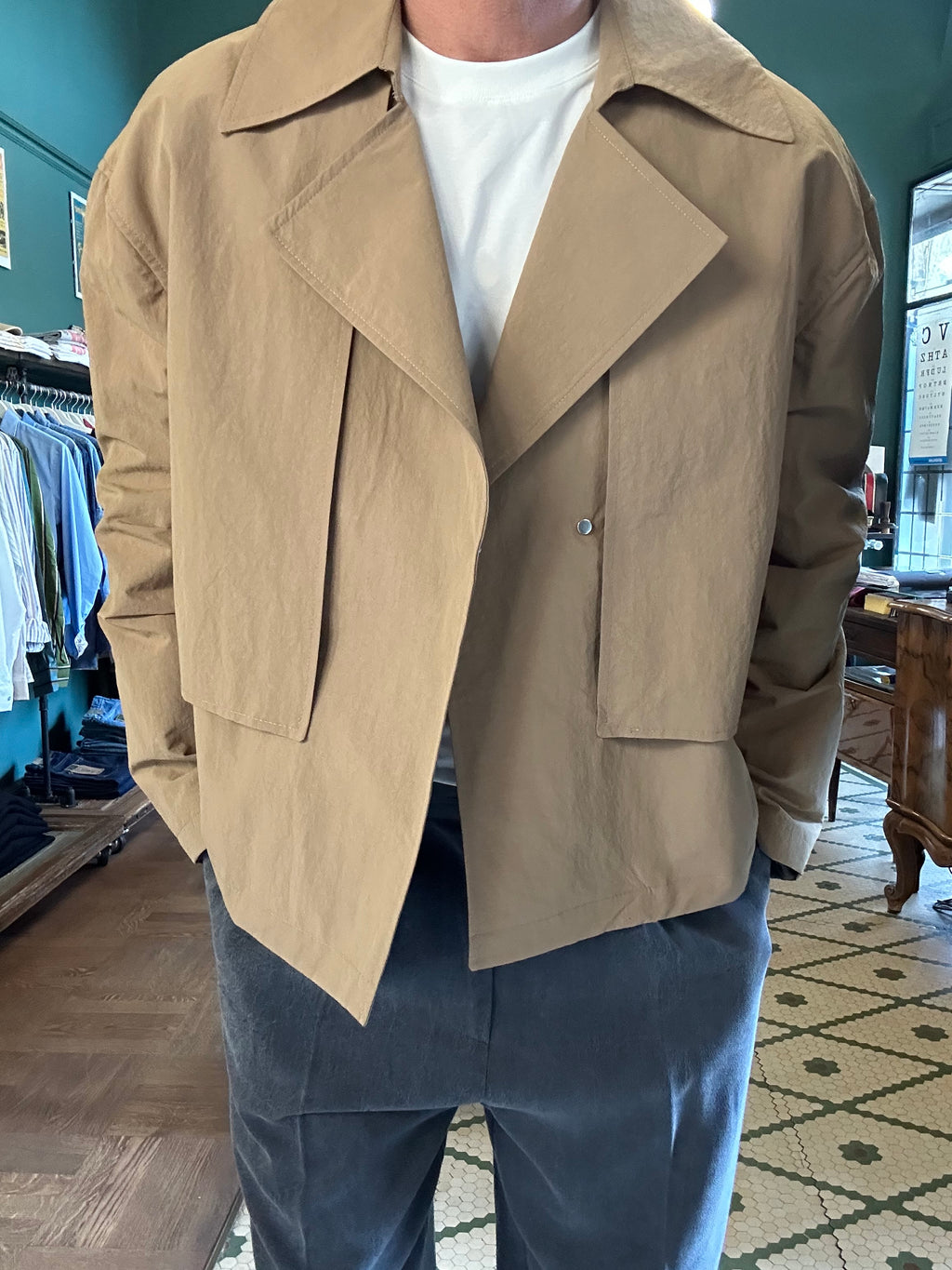 Oversized cropped raincoat