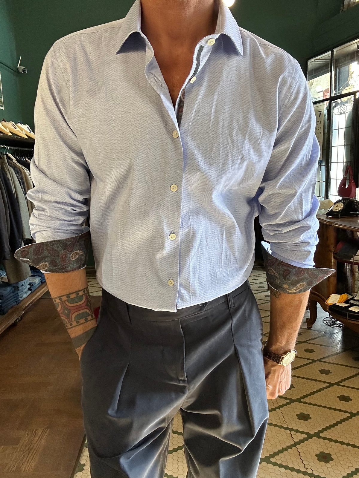 Camicia herringbone con dettagli