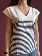 T-shirt con scollo a V