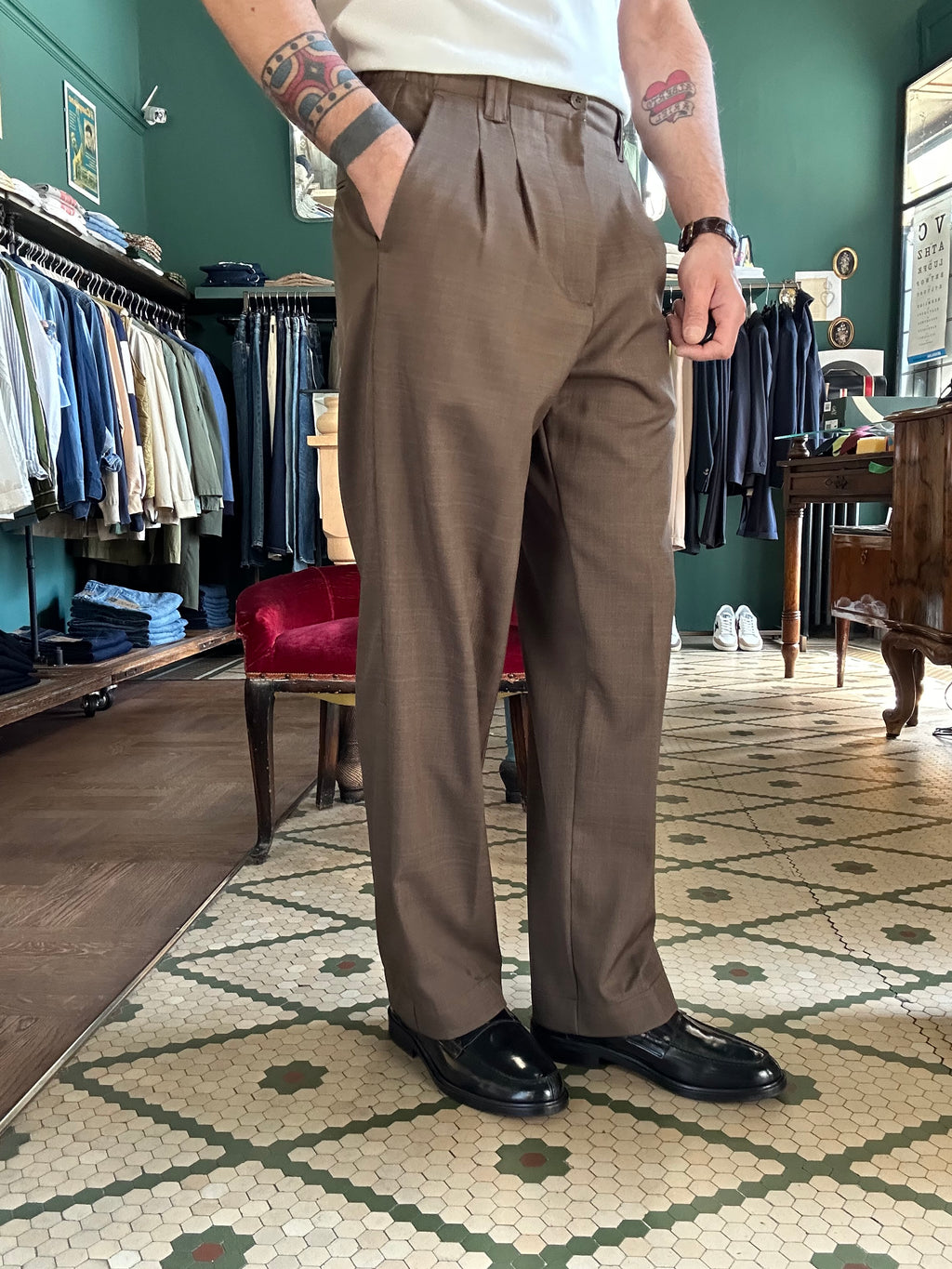 Double pleat loose fit trousers