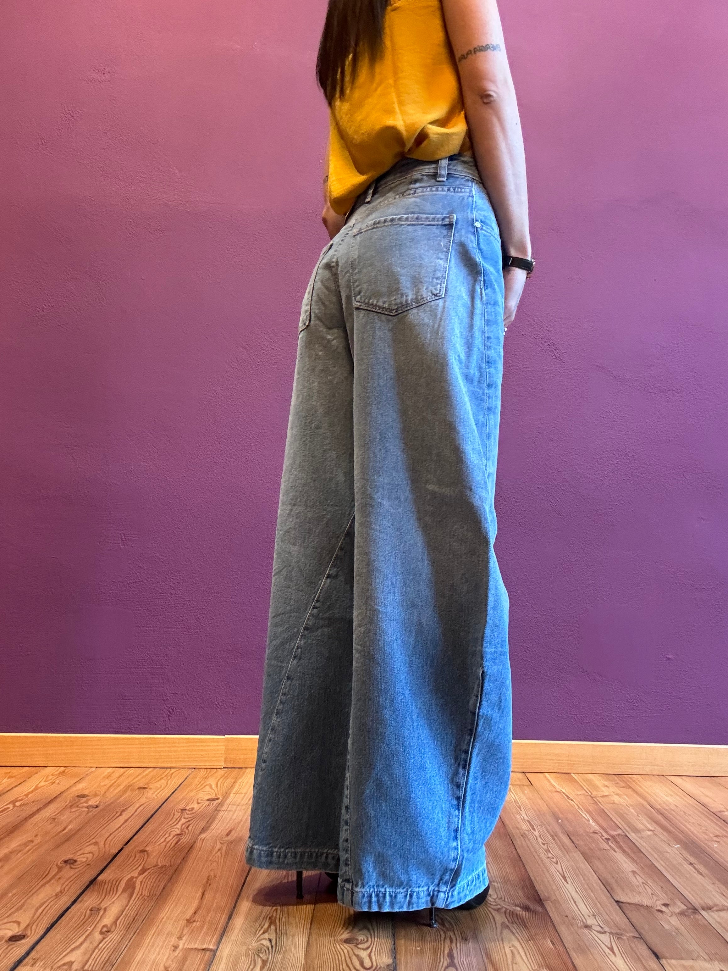 Jeans loose barrel leg