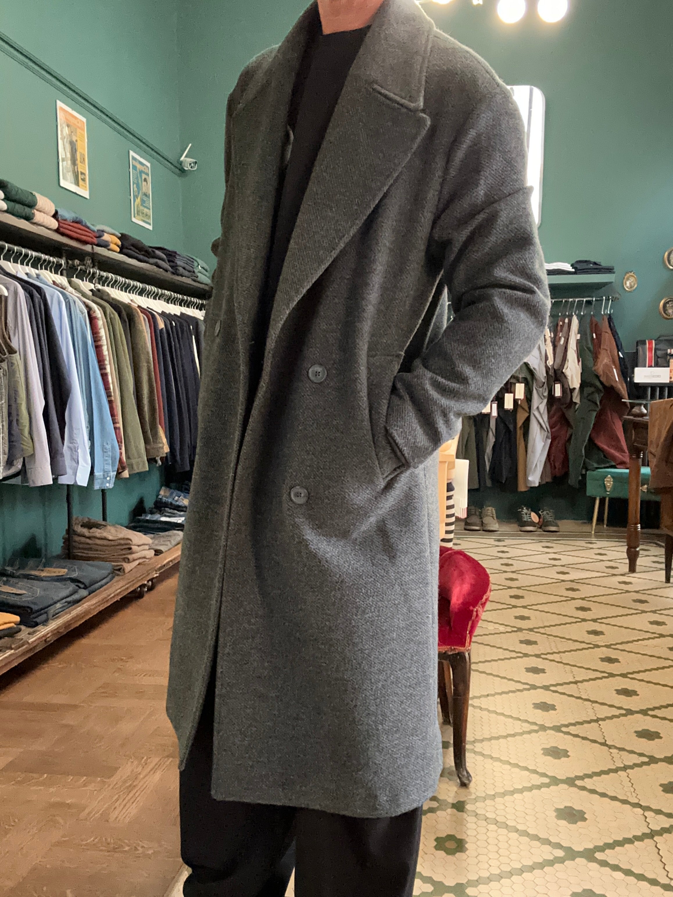 Cappotto doppiopetto oversize grigio