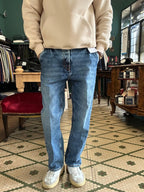 Telacruda Jeans mit amerikanischer Tasche, mittlere Waschung