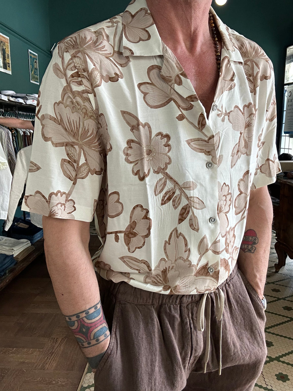 Camicia collo Hawaii fantasia floreale
