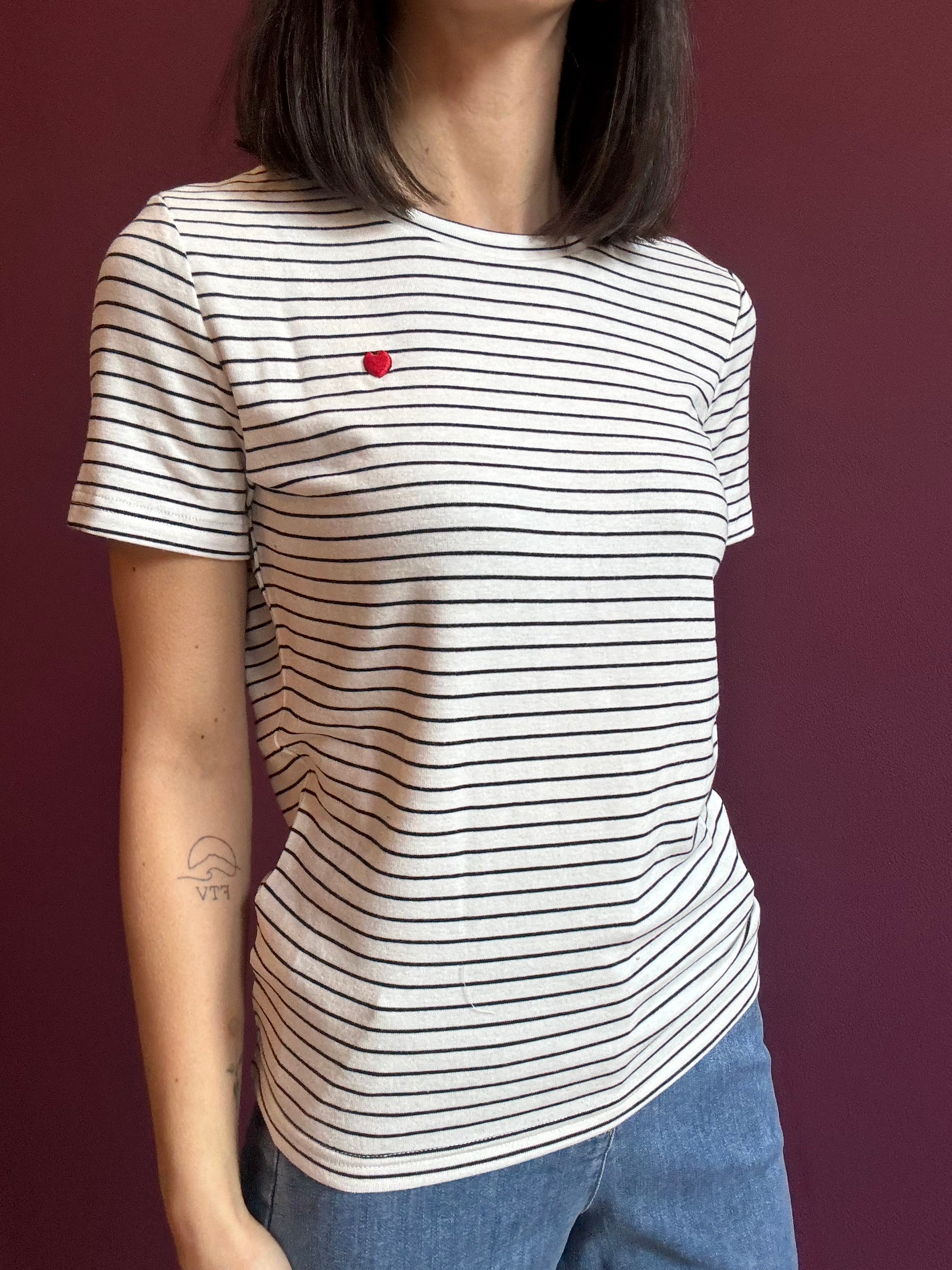 Black striped T-shirt with detail
