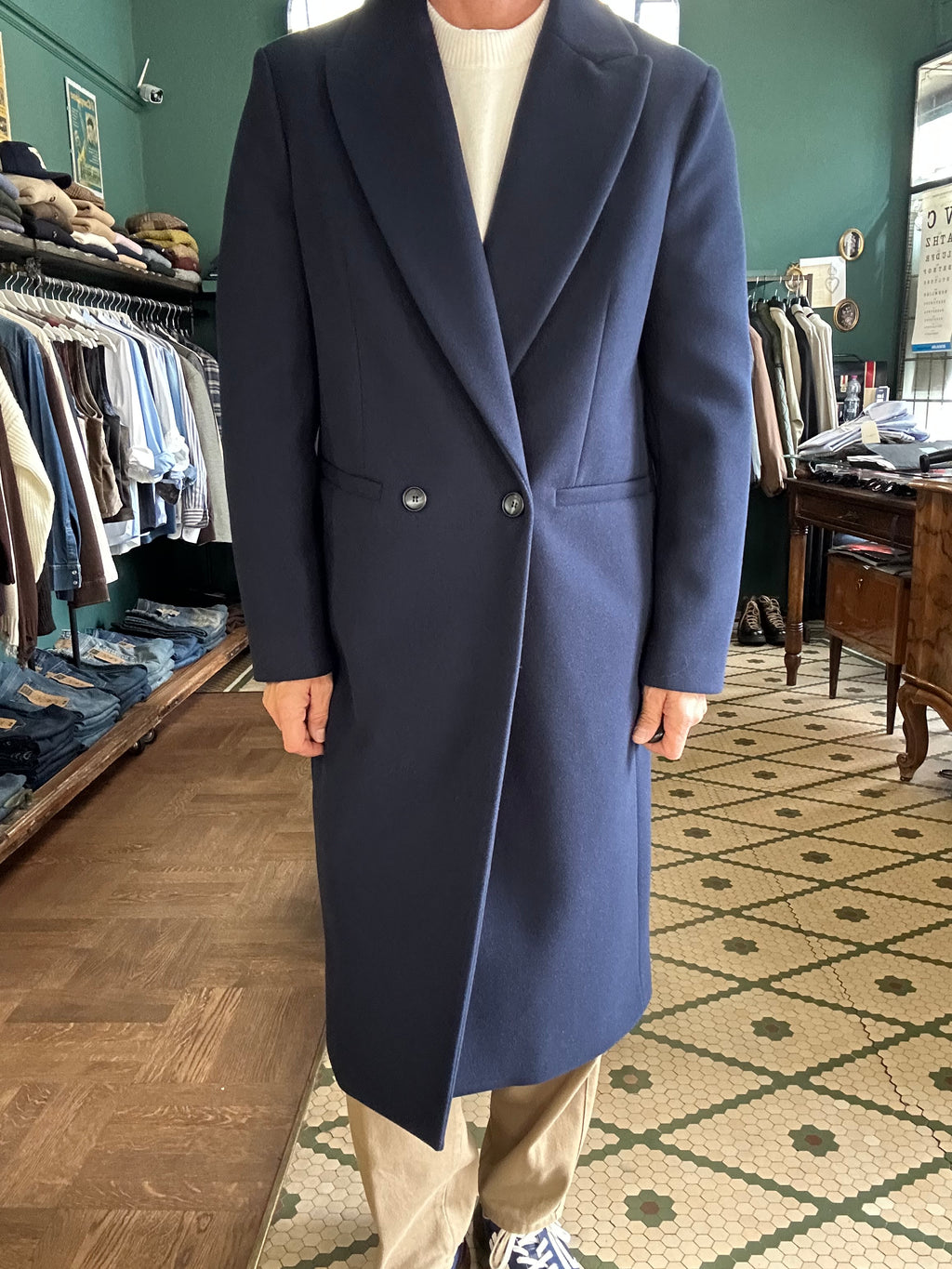 Cappotto con rever a lancia