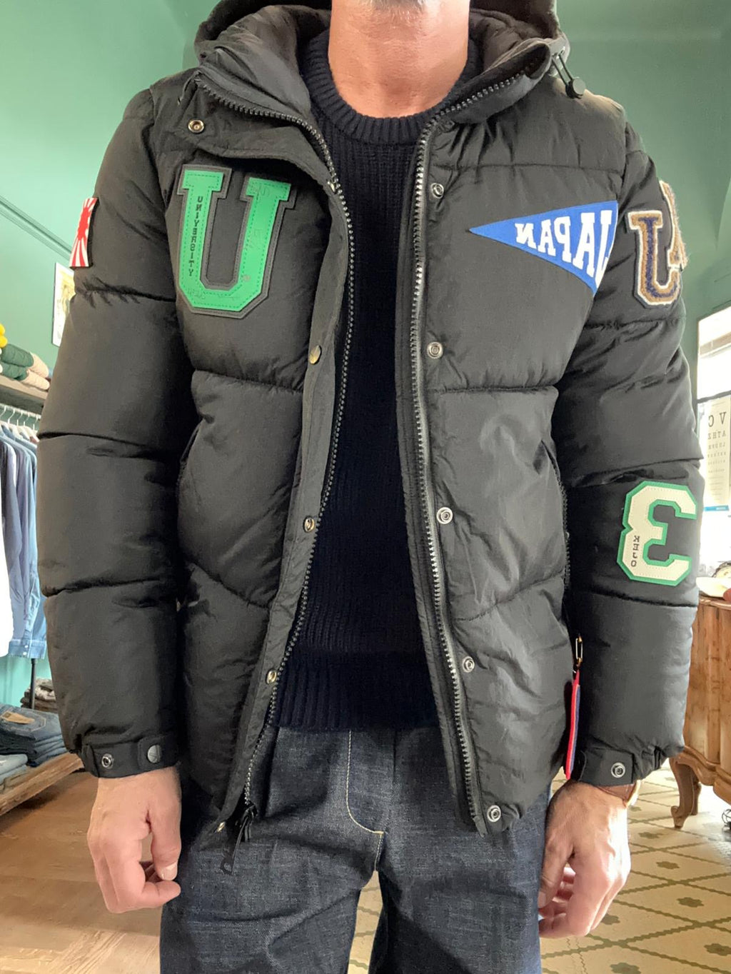 Piumino Kejo nero con patch