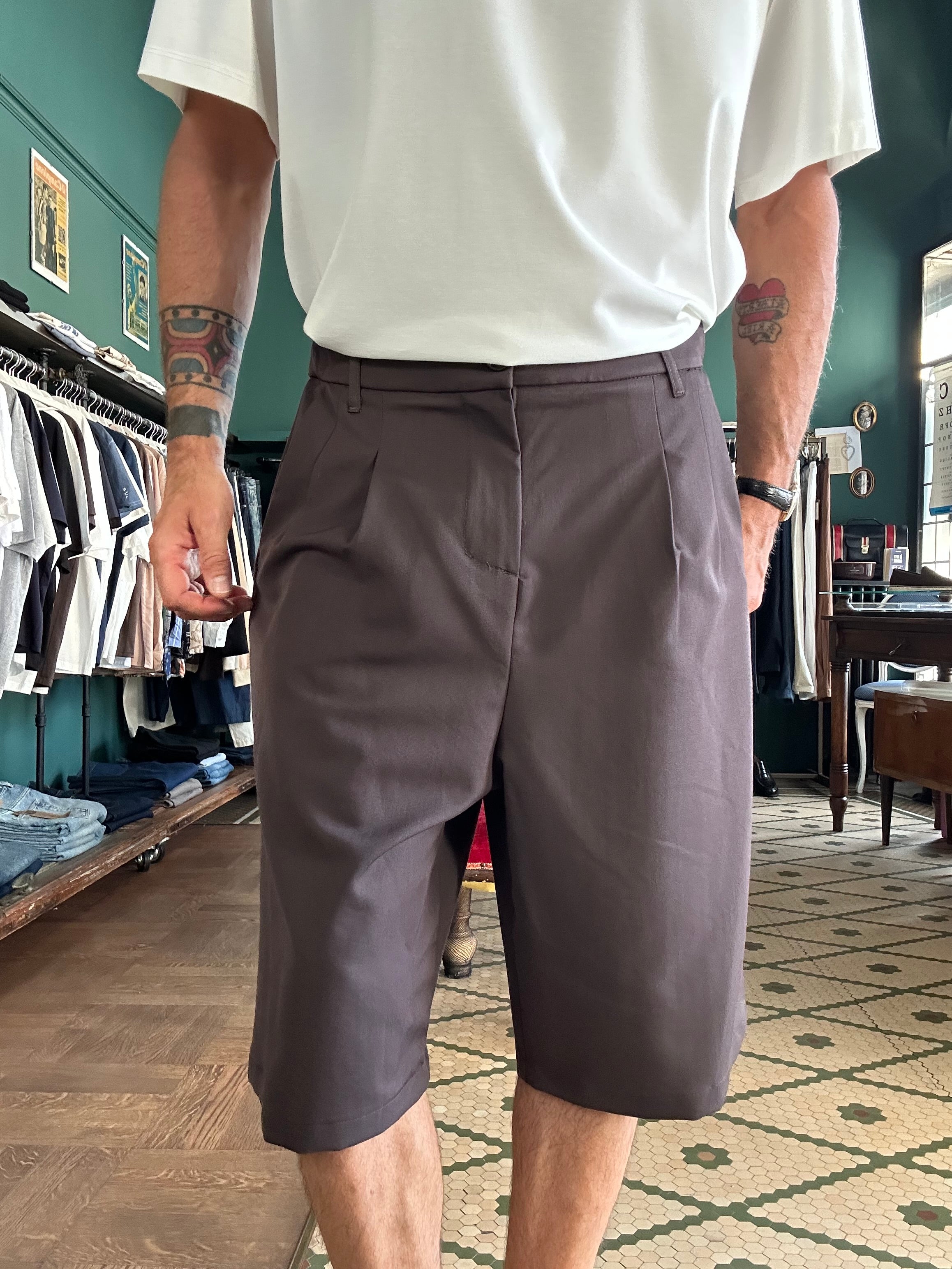 Bermuda oversize con pence Made in Italiy