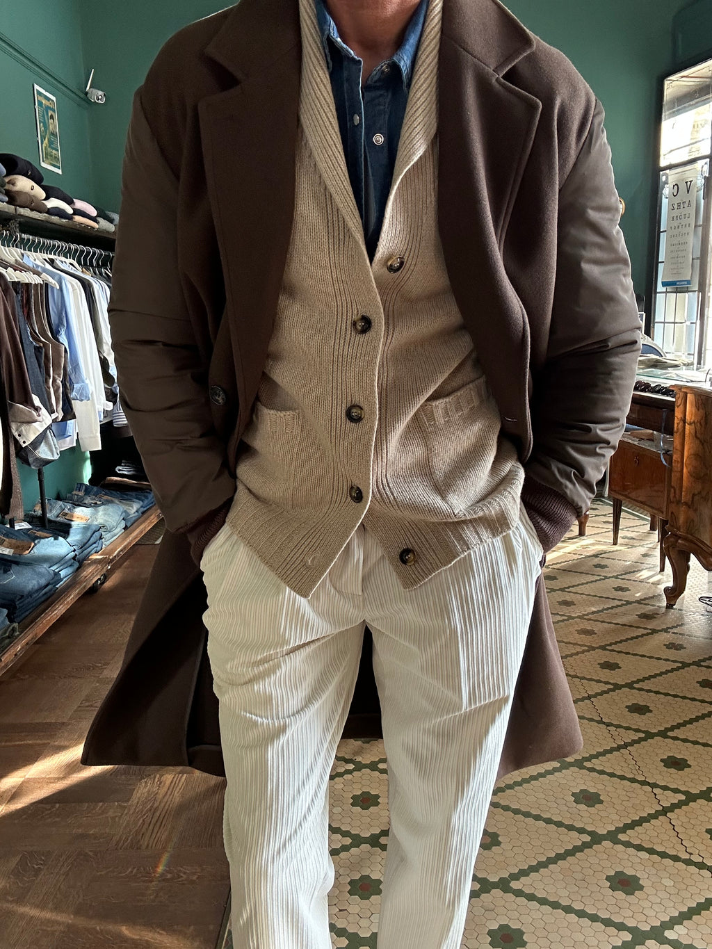 Cappotto doppiopetto con manica impermeabile