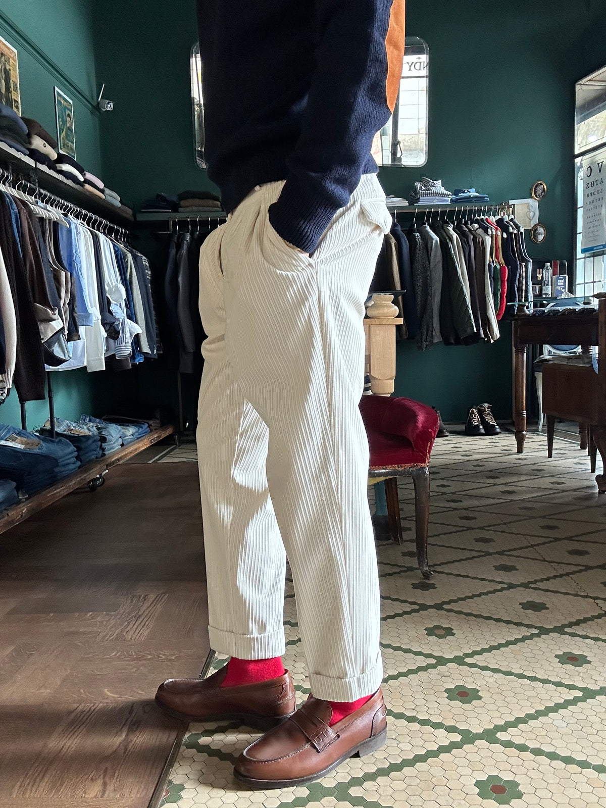 Pantalone velluto roccia con pence
