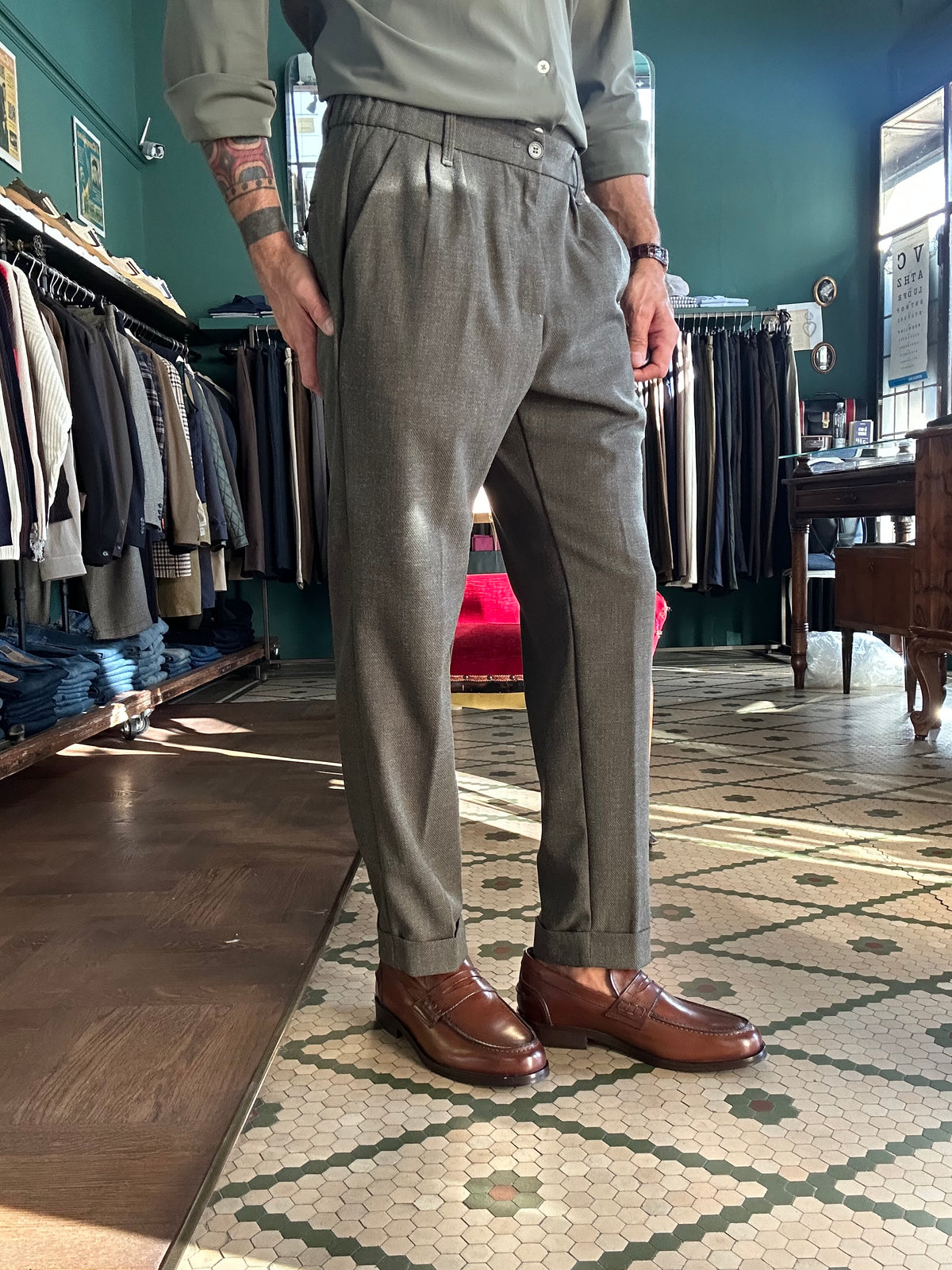 Pantalone Bristol con elastico laterale