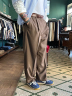 Pantalone con pence loose fit