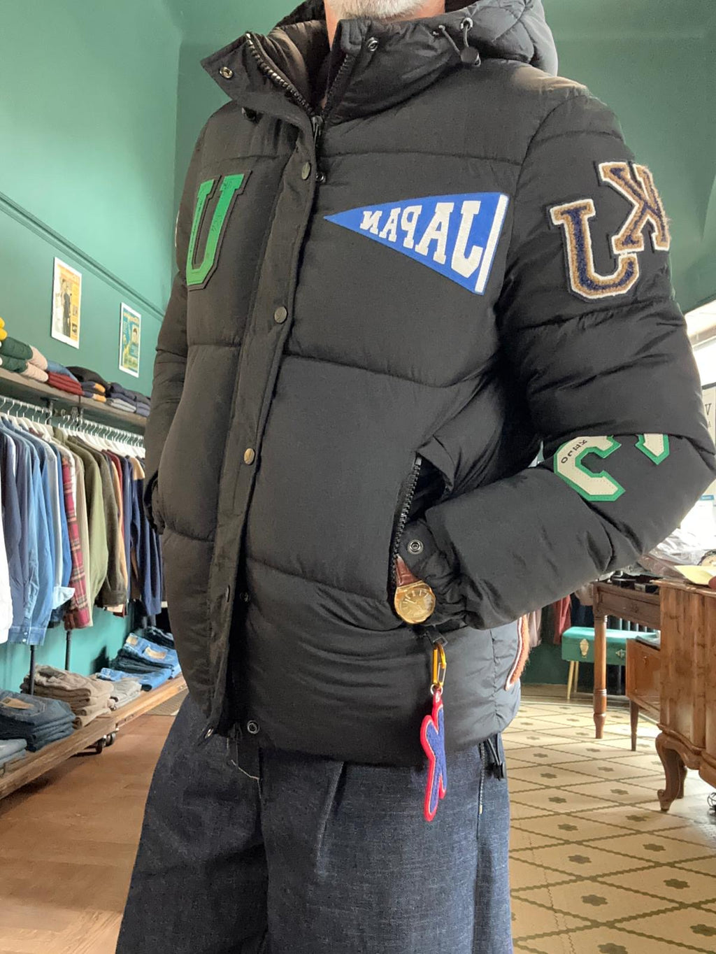 Piumino Kejo nero con patch