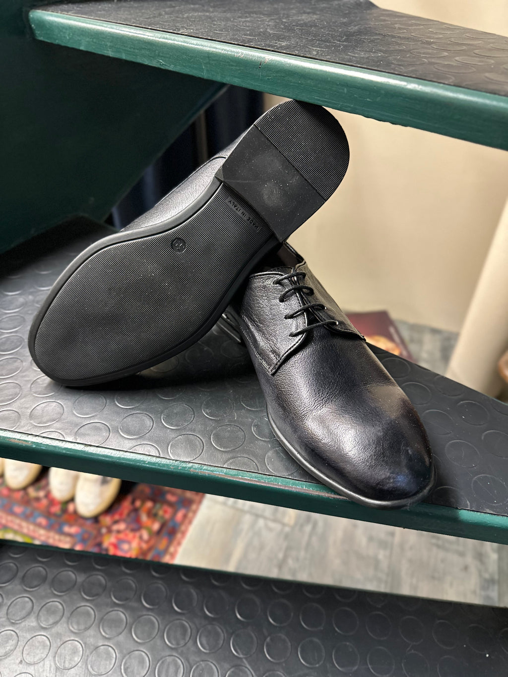 Black calfskin Derby shoe