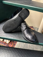 Black calfskin Derby shoe