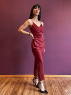 Abito con scollo drappeggiato