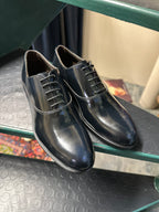 Brushed brogue with leather sole