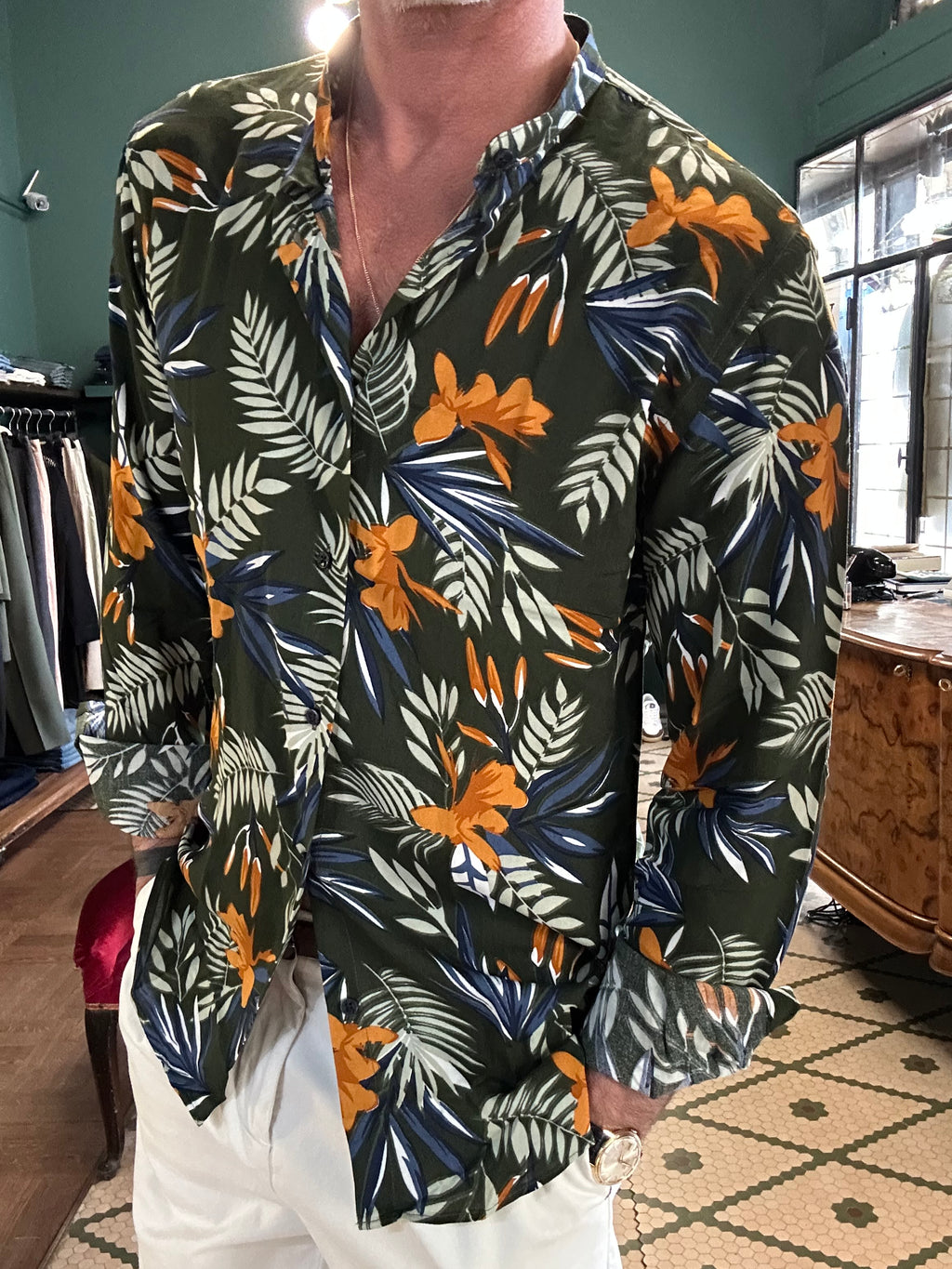 Camicia coreana in viscosa tropicale