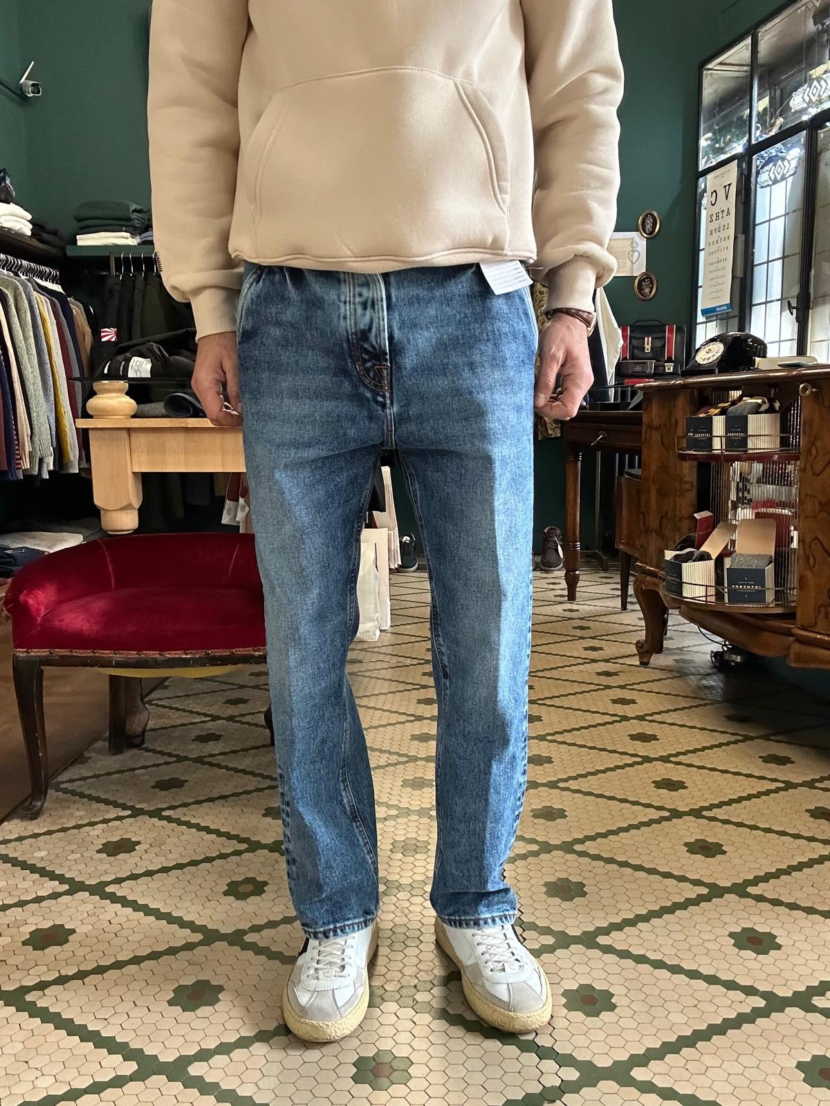 Telacruda Jeans mit amerikanischer Tasche, mittlere Waschung