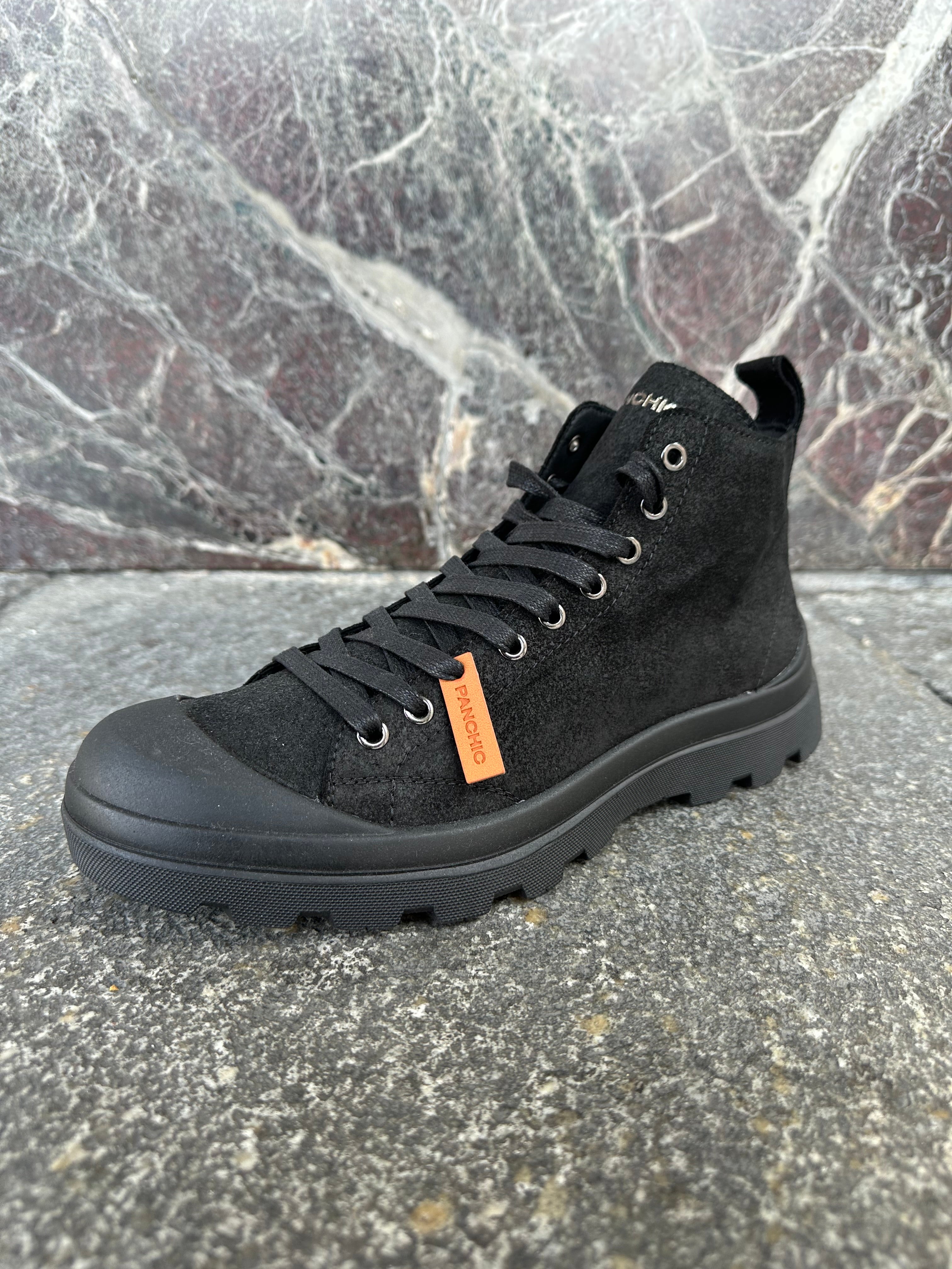 Panachic alte in suede nere