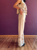 Pantalone effetto lino con ricami