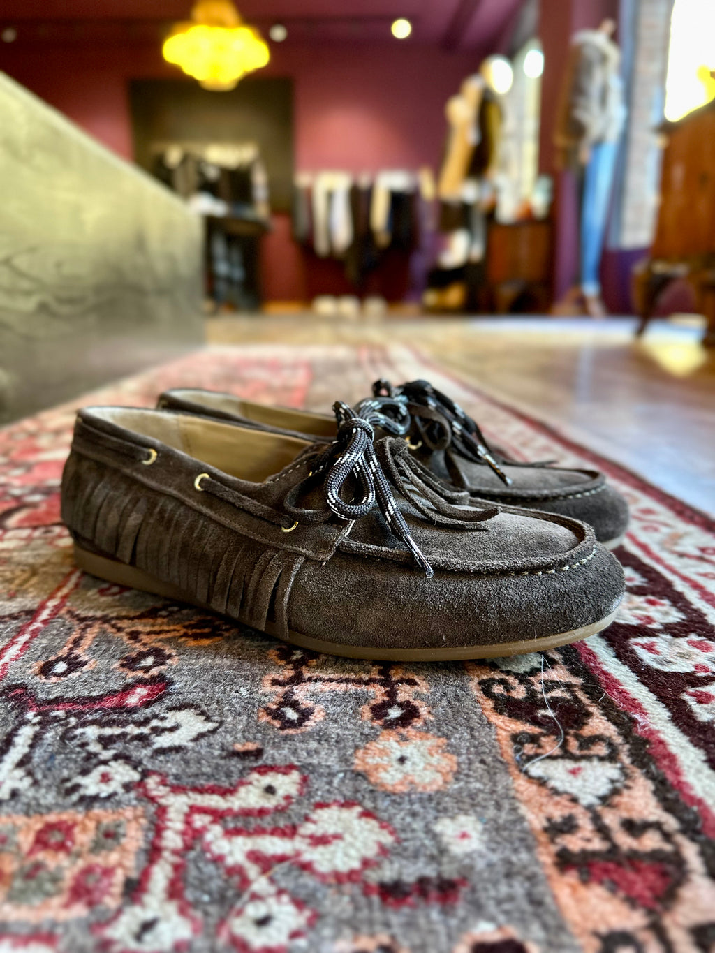 Mocassino con frange in suede