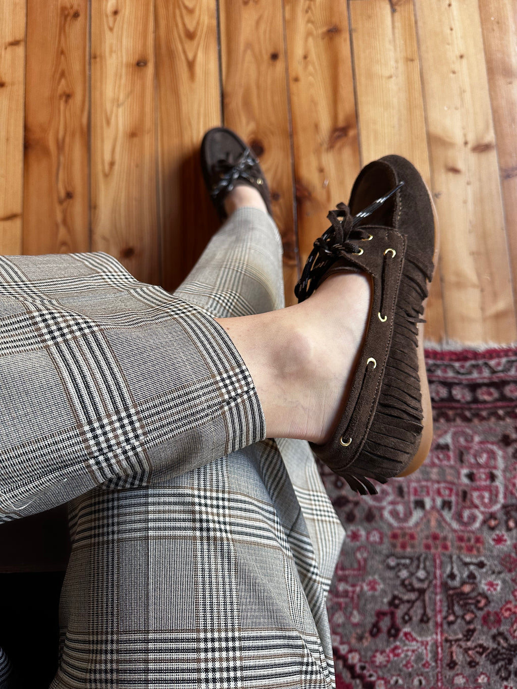 Mocassino con frange in suede