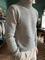 Maglione bottonato dolcevita misto lana