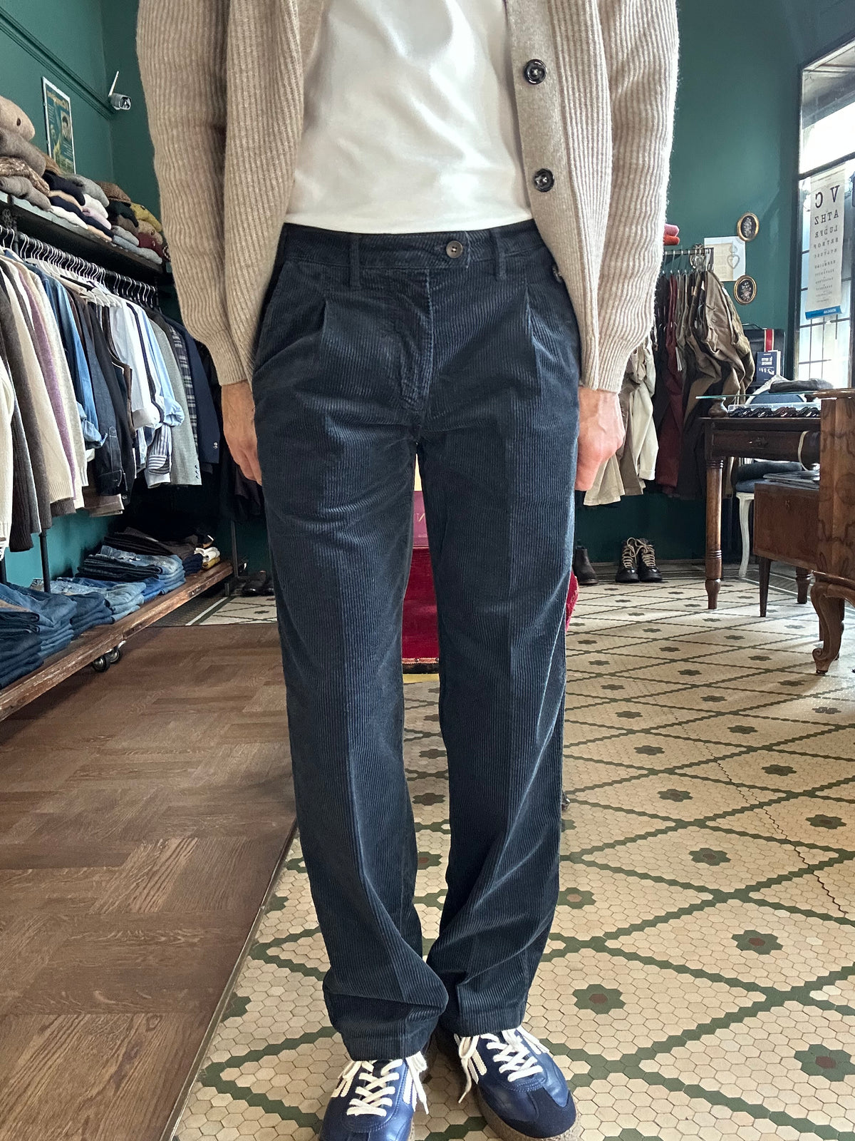 Pantalone Nicola velluto con pence regular fit