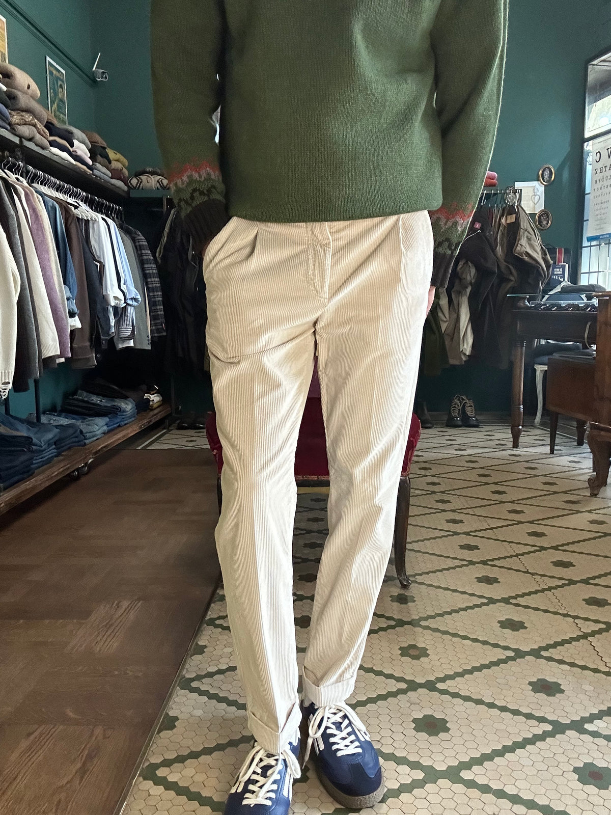 Pantalone Amos velluto a coste con pence