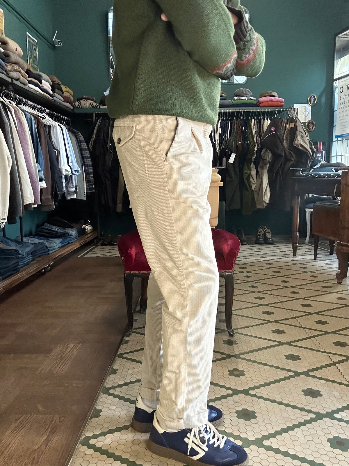 Pantalone Amos velluto a coste con pence