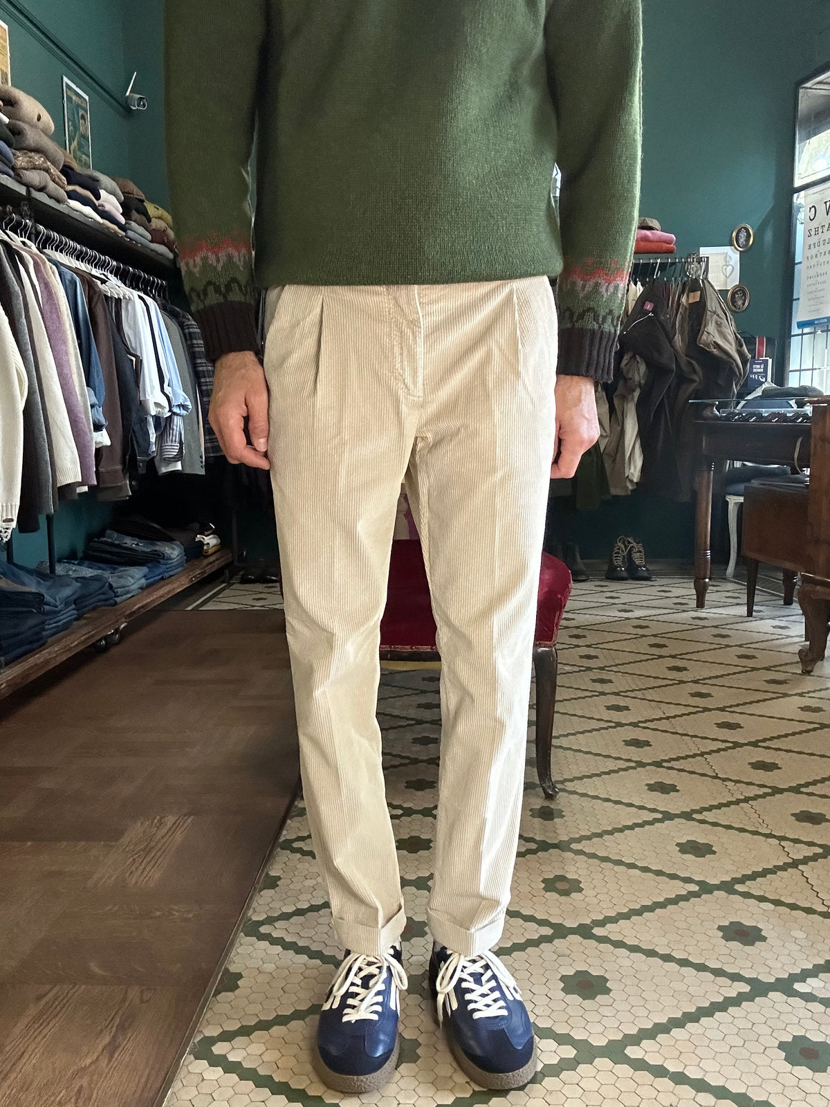 Pantalone Amos velluto a coste con pence