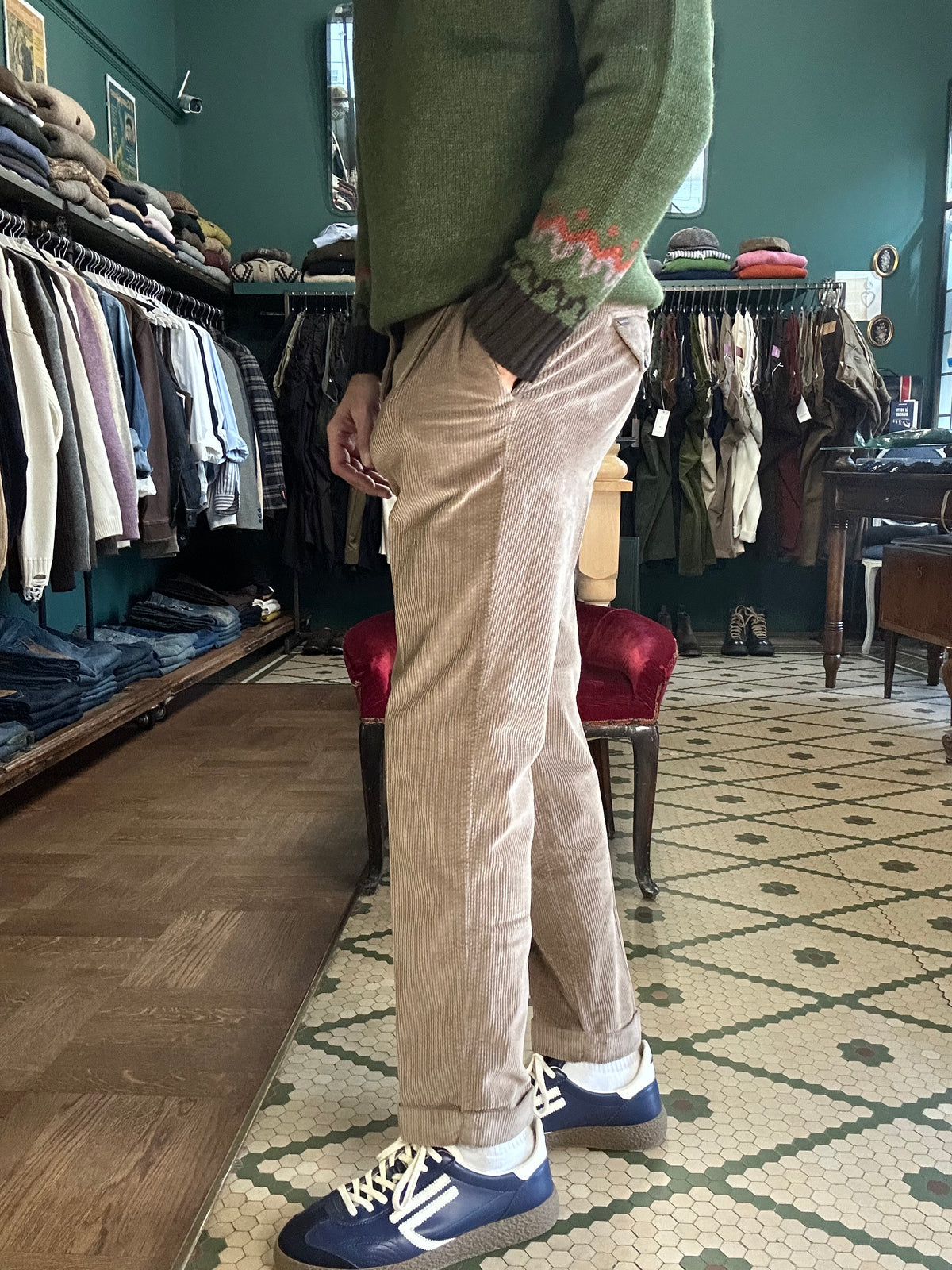 Pantalone Amos velluto a coste con pence