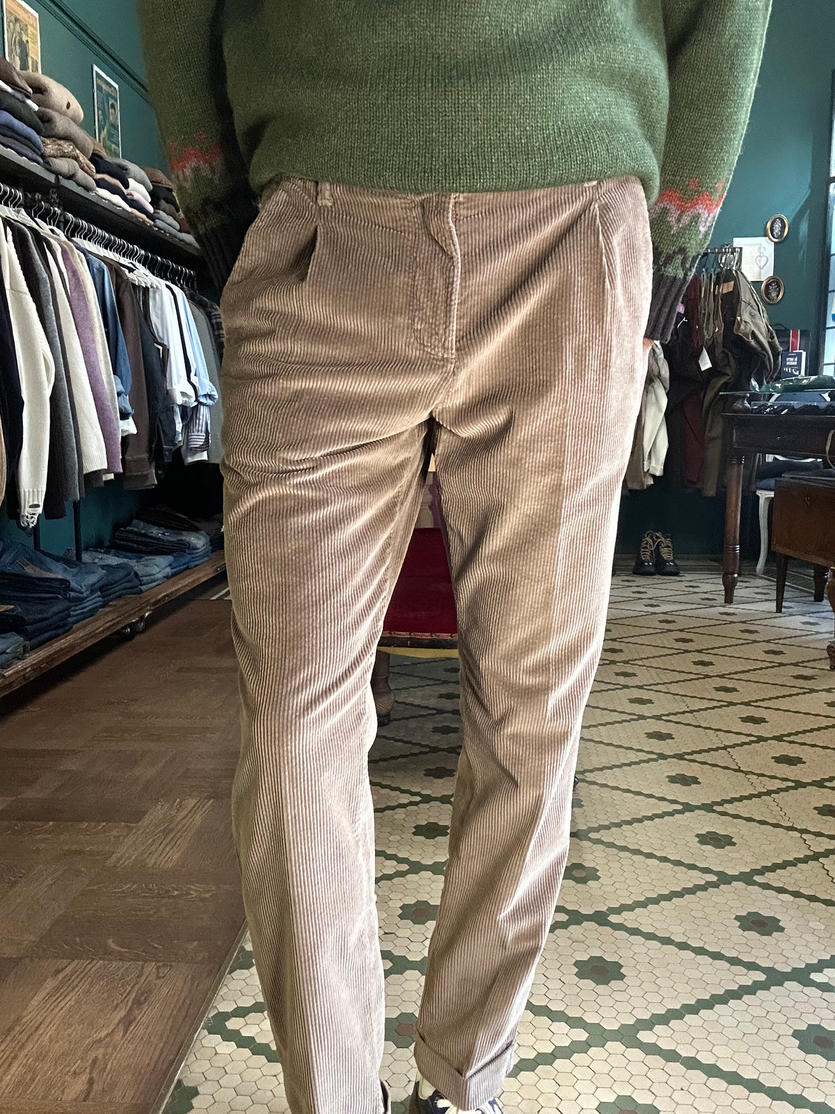 Pantalone Amos velluto a coste con pence