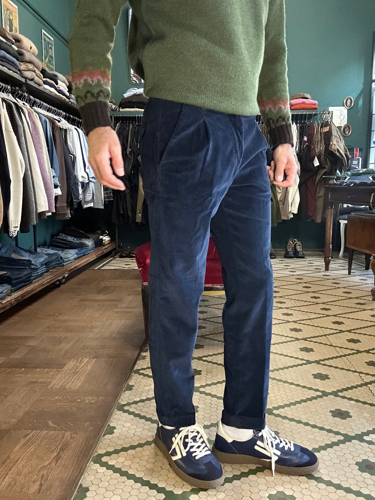 Pantalone Amos velluto a coste con pence