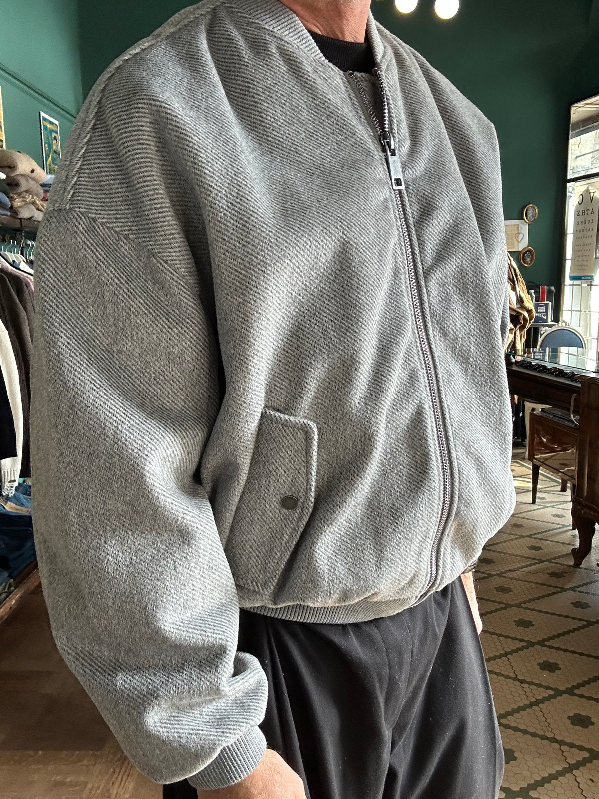 Bomber in panno over
