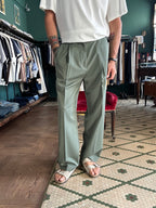 Pantalone con pence loose fit