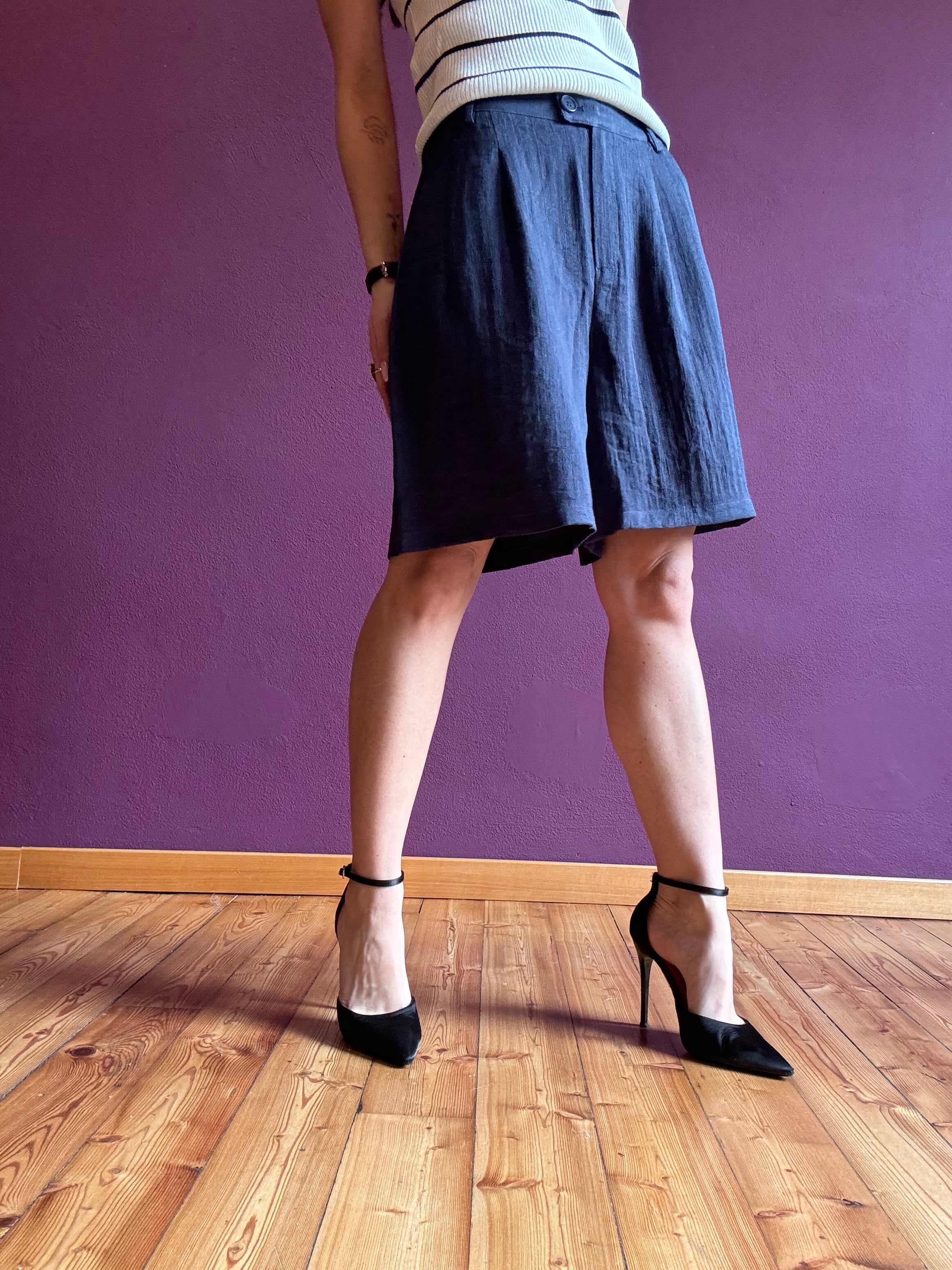 Bermuda con elastico in vita effetto lino blu