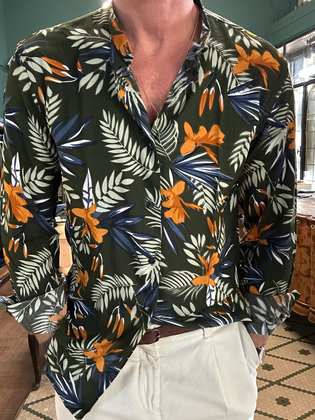 Camicia coreana in viscosa tropicale