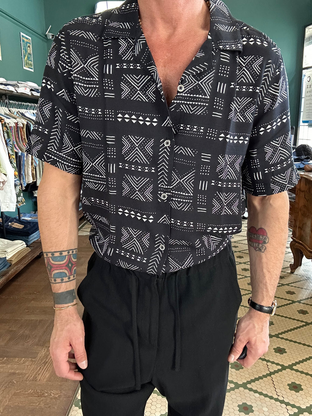 Camicia collo Hawaii fantasia Yonas