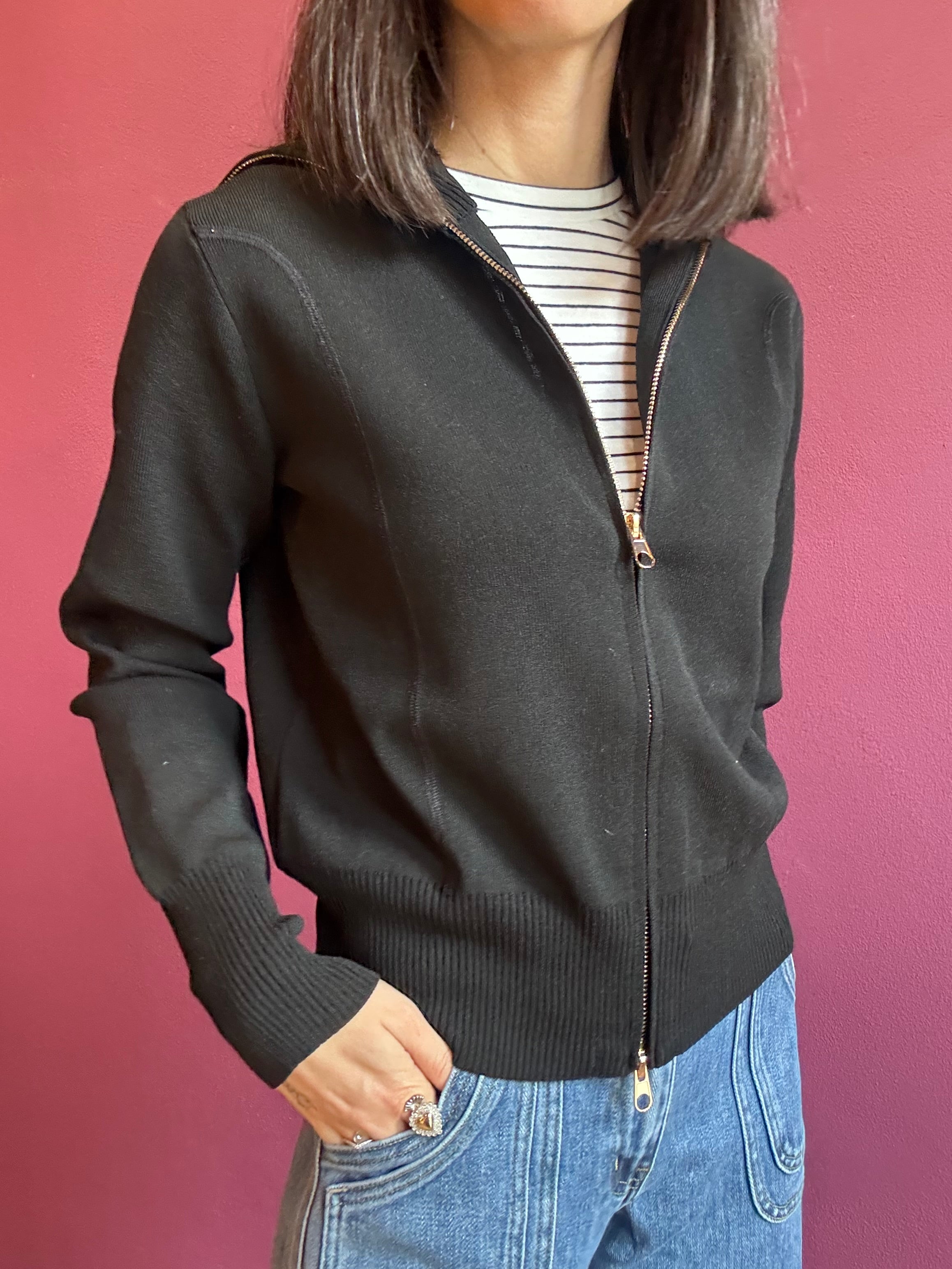 Black zipped sweatshirt