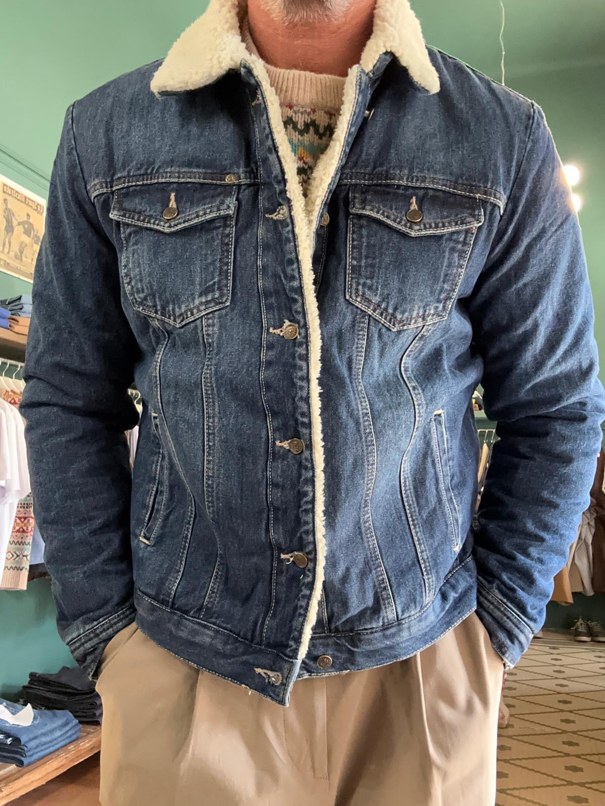 Jeansjacke mit Sherpa-Futter