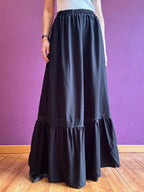 Gonna lunga nera con ricamo