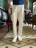 Chino with pleats regular fit